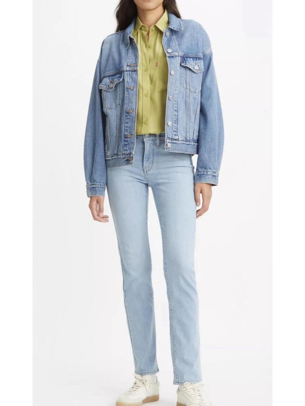 Levi’s Women’s 314 Shaping Straight Light Wash Size 34 Stretch